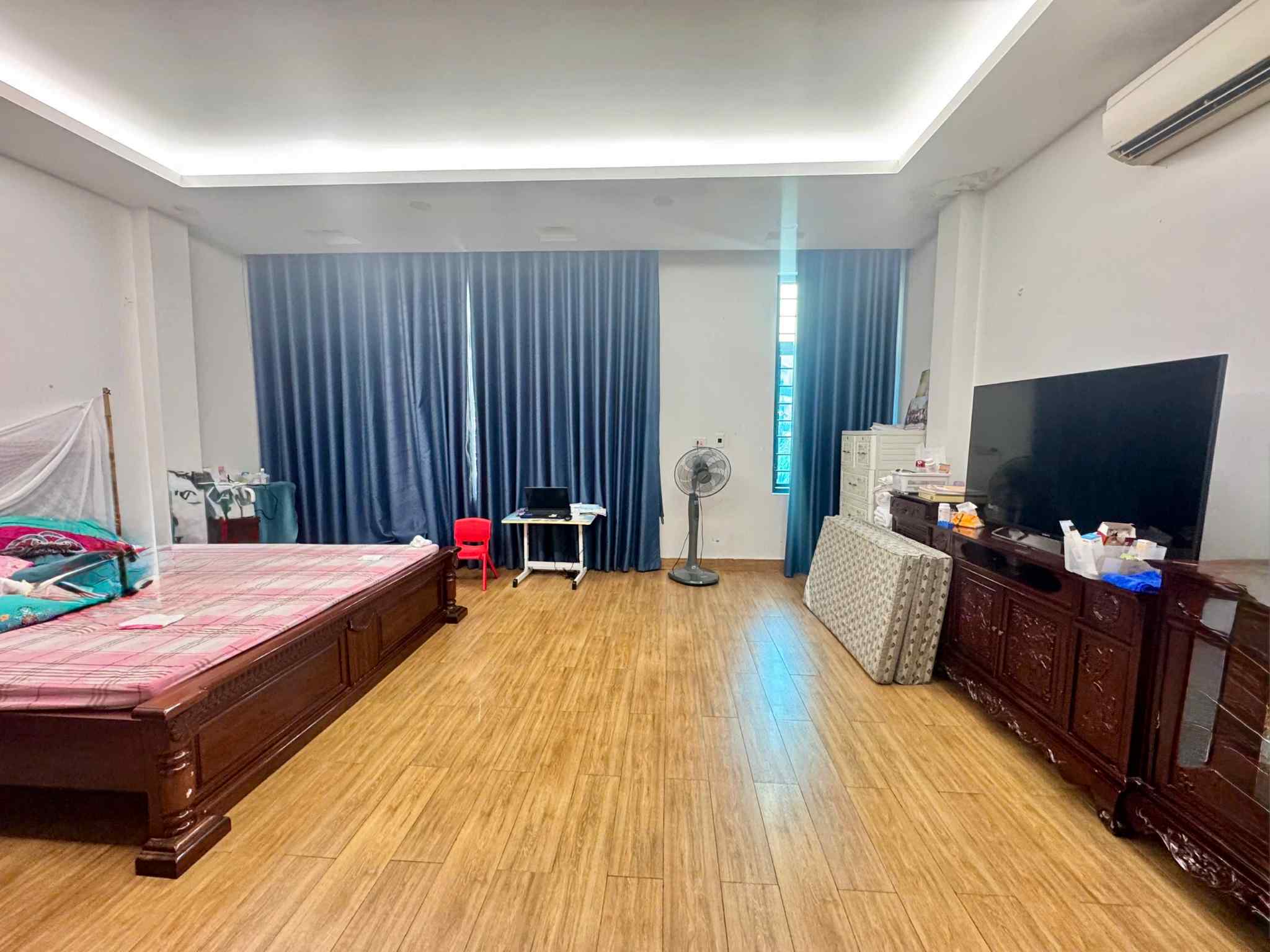Siêu phẩm Lâm Hạ view vườn hoa, 81m x 5 tầng, mặt tiền 6m, vỉa hè, 3 ôtô tránh nhau - Ảnh 4