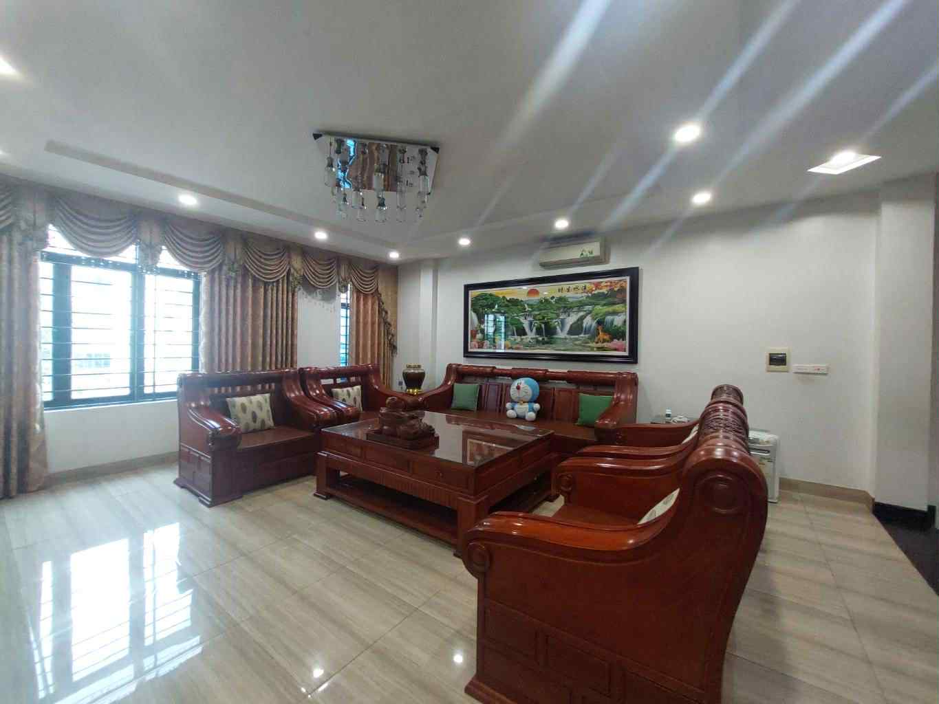 Siêu phẩm Lâm Hạ view vườn hoa, 81m x 5 tầng, mặt tiền 6m, vỉa hè, 3 ôtô tránh nhau - Ảnh 2