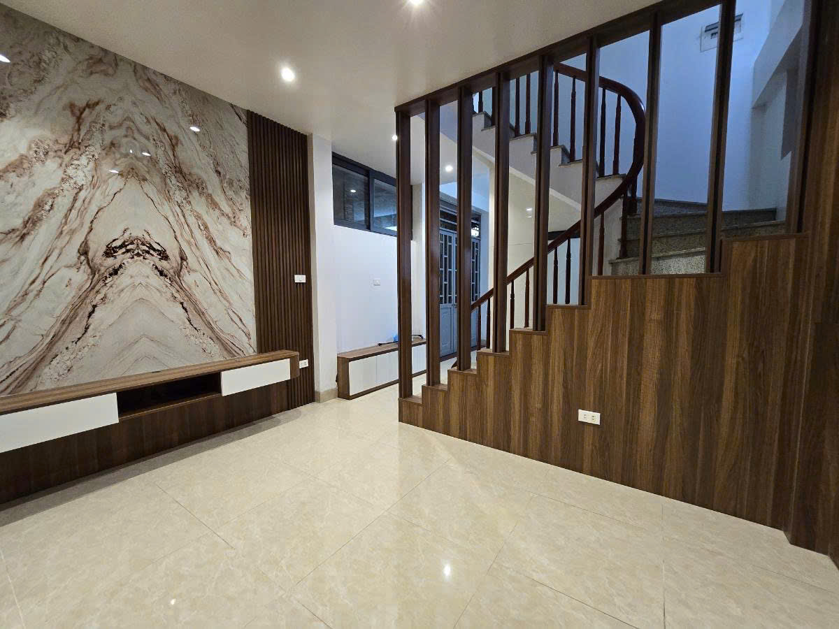 NHÀ ĐẸP TRƯỜNG CHINH - FULL NỘI THẤT - Diện tích 31m2 5 tầng mặt tiền 7m Giá 7.2 tỷ - Ảnh chính