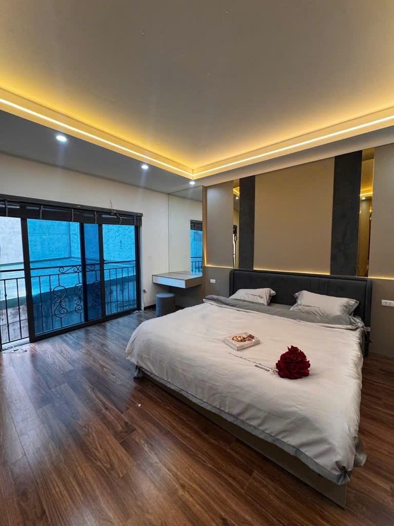Bán nhà đẹp Xuân La, chủ rất nhiệt, gần hồ Tây sống sướng - Ảnh 5