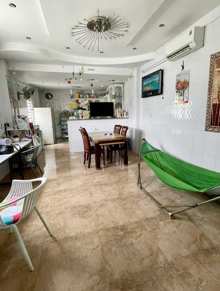 BÁN NHÀ 4 TẦNG PHẠM THẾ HIỂN – Q.8 – Ô TÔ ĐỖ CỬA – NHÀ ĐẸP VÀO Ở NGAY. GỌI NGAY: 0938827657 MS TUYỀN - Ảnh 2