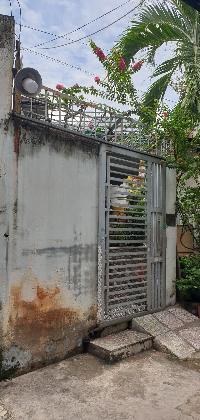 Bán nhà Quận 8 gần cầu Chà Và, chợ Xóm Củi - 4x14m - 3PN - Có sân trước nhà giá 3 tỷ SHR - Ảnh chính