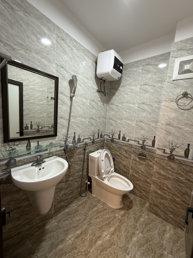 🔥 HÀNG HIẾM SÀI ĐỒNG – NHÀ 5 TẦNG 30 M2 – CHỈ CÓ 5.XX TỶ – KHÁCH ƯNG LÀ CHỐT! - Ảnh 4