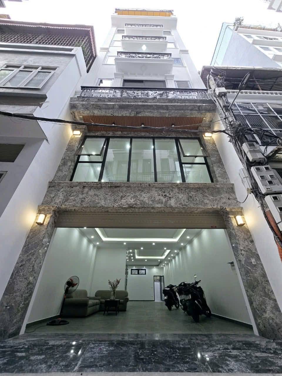 TOÀ VĂN PHÒNG KẾT HỢP NHÀ Ở ĐỈNH CAO CẦU GIẤY - GARA 2 Ô TÔ - 10M RA PHỐ - KINH DOANH - NGÕ THÔNG - - Ảnh chính