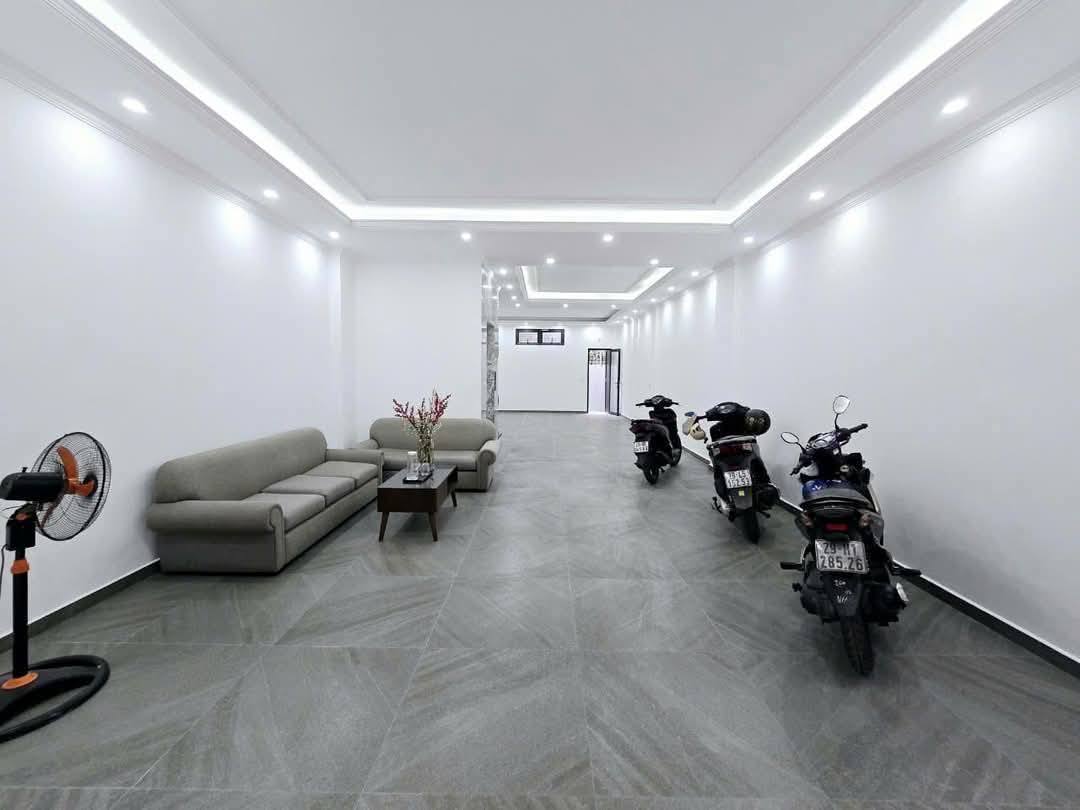 TOÀ VĂN PHÒNG KẾT HỢP NHÀ Ở ĐỈNH CAO CẦU GIẤY - GARA 2 Ô TÔ - 10M RA PHỐ - KINH DOANH - NGÕ THÔNG - - Ảnh 1