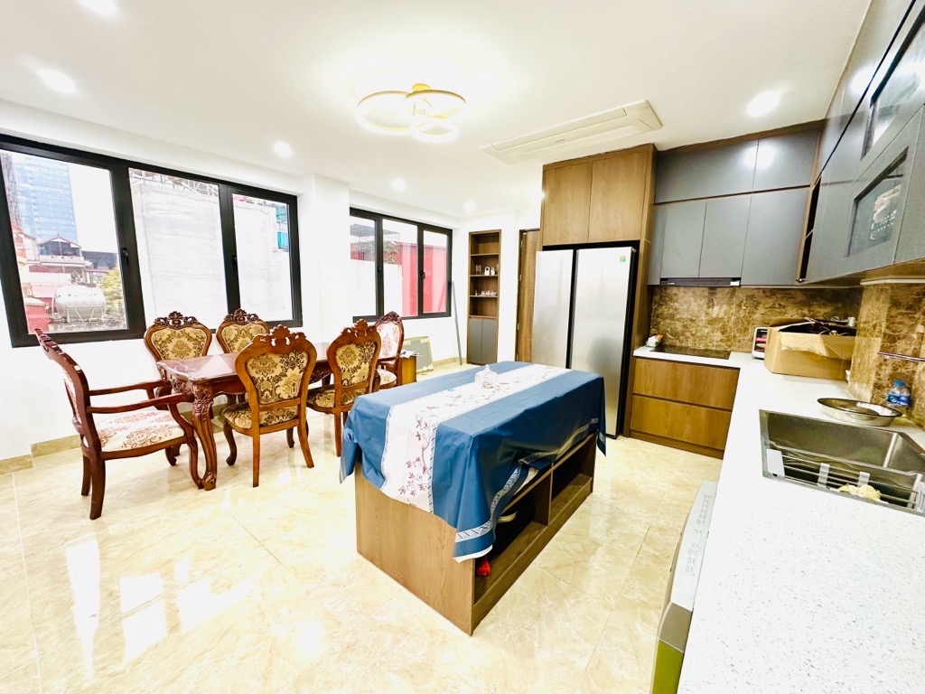 Nhà đẹp Xuân La 39 mét 6 tầng thang máy 10,5 tỉ - Ảnh 2