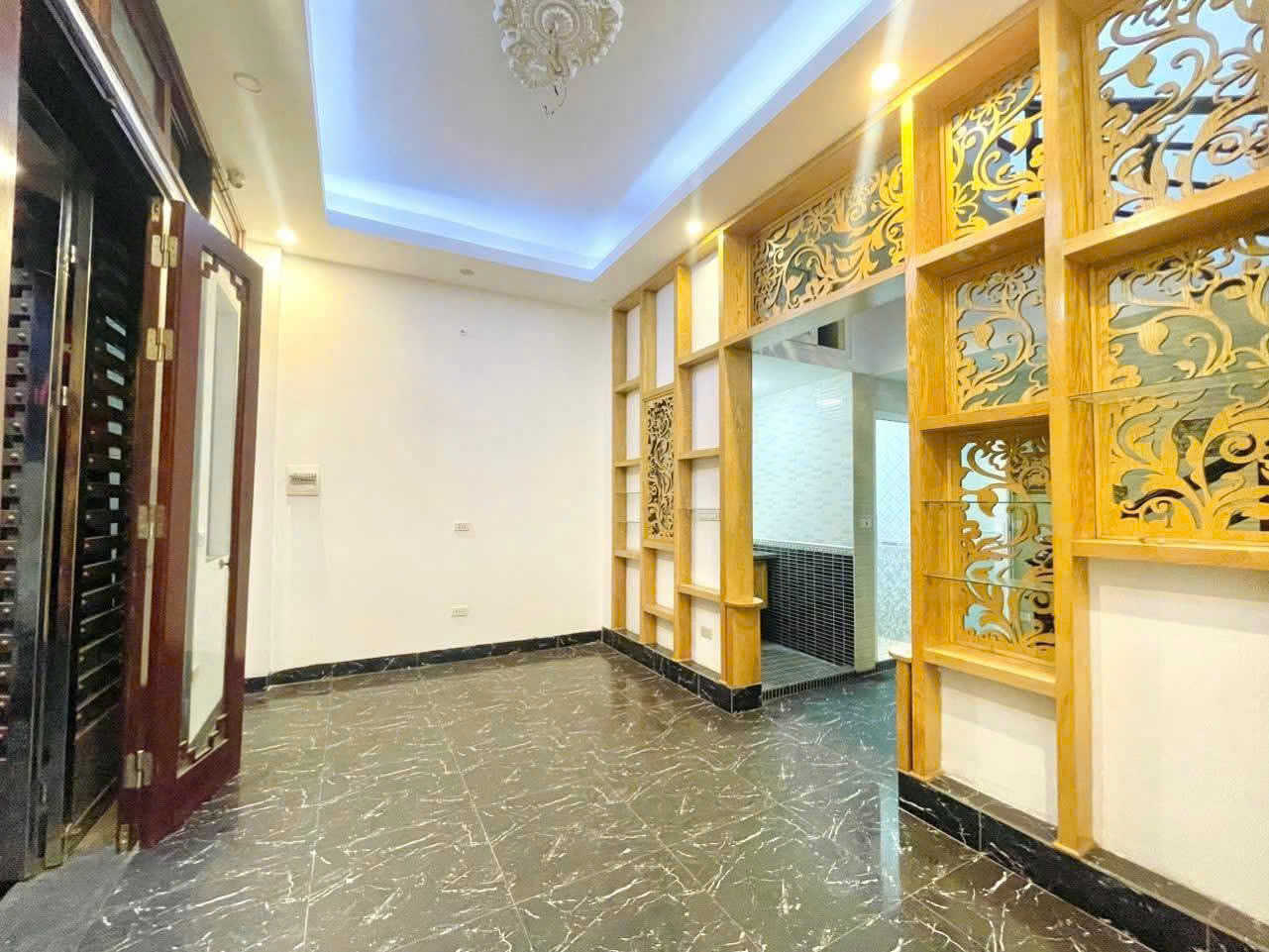 BÁN NHÀ NGHĨA TÂN CẦU GIẤY, PHÂN LÔ, ÔTÔ VÀO NHÀ, KINH DOANH, DT 36M², MT RỘNG, GIÁ 10TỶ - Ảnh 1