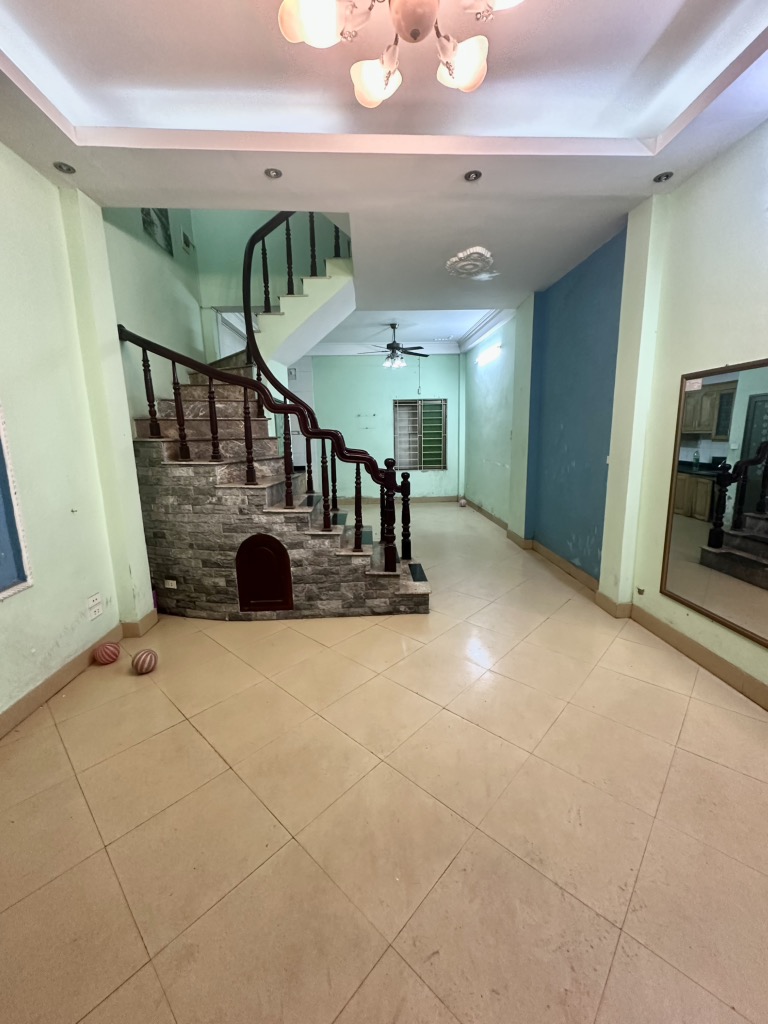 Bán nhà Nguyễn Đức Cảnh – Ở Luôn – Gần Hồ Đền Lừ – Ngõ Thông Thoáng 47m2 giá 8.9 tỷ - Ảnh chính