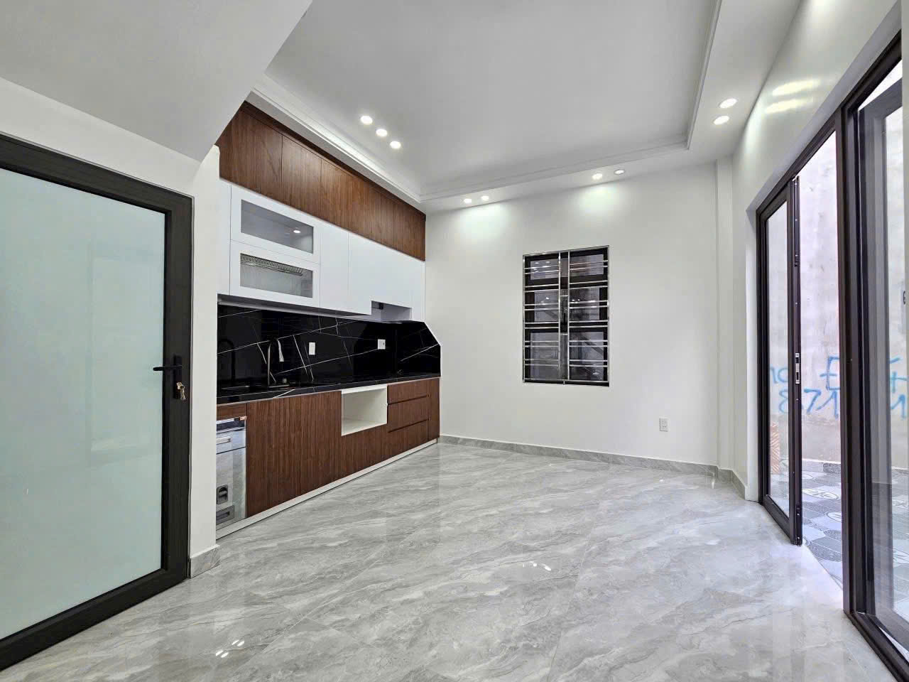 Nhà 3 tầng Mới tinh Khúc Thừa Dụ - Vĩnh Niệm, 42m, giá 3.1 tỉ - Ảnh 1