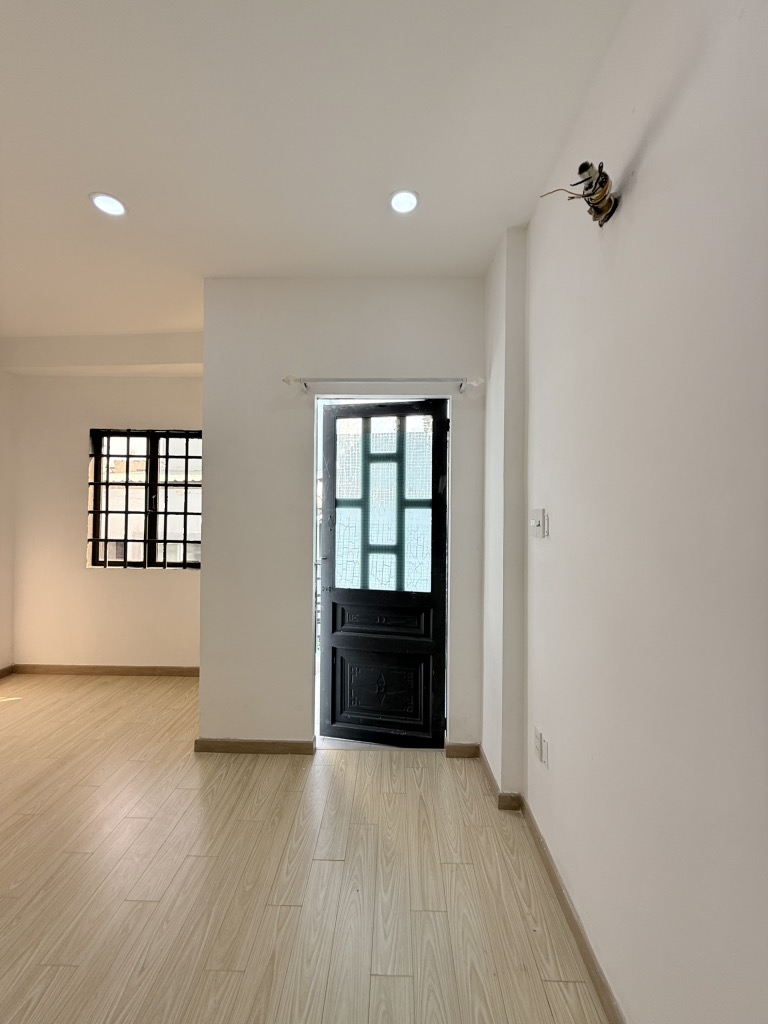 BÁN NHÀ 2 TẦNG SÁT TÂN PHÚ – HẺM XE HƠI – GIÁ TỐT – MỚI ĐẸP Ở LIỀN – 4.87 TỶ - Ảnh chính