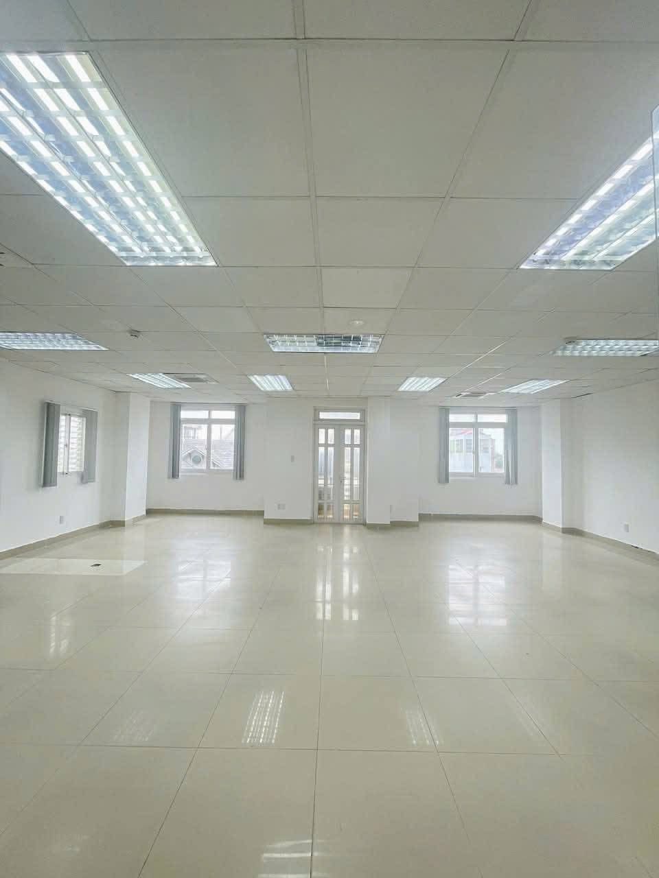 BÁN TÒA NHÀ MẶT PHỐ LẠC LONG QUÂN - 125M x 8T CÓ HẦM - MT 9.5M - GẦN LOTTE MALL - 80 TỶ - Ảnh 2