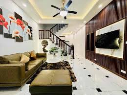 Bán nhà Đường Láng chỉ 4,7 tỷ diện tích 39m2 x 4 tầng ở luôn, chủ cần bán gấp - Ảnh chính