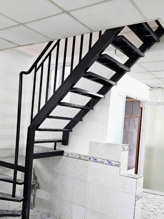 BÁN NHÀ 2 TẦNG, 37M2, ĐỖ XUÂN HỢP, PHƯỚC LONG B, Q.9 - GIÁ CHỈ 2.9 TỶ - SỔ HỒNG CHÍNH CHỦ - Ảnh 1