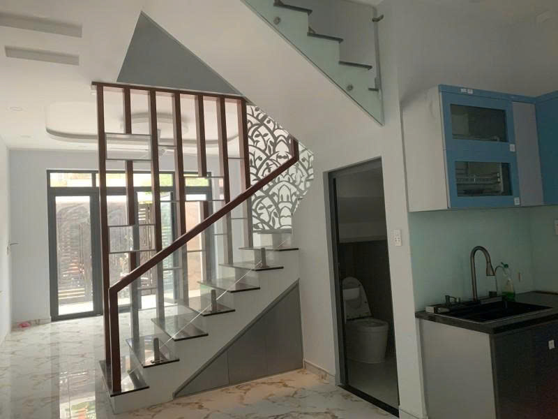 Bán nhà 4 tầng, 62m², 4PN, 3WC, Q.9, 4.9 tỷ - Ảnh 2