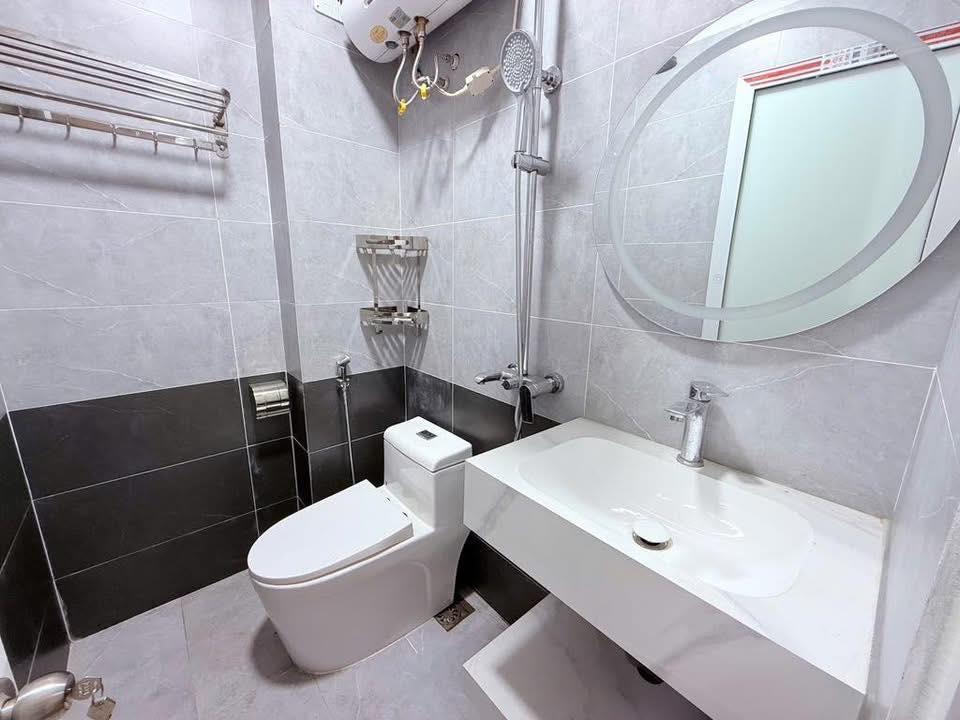 🏠 BÁN NHÀ ĐỨC DIỄN – MT 4.5M, DT 45M- Ô TÔ ĐỖ CỔNG – MẶT TIỀN RỘNG - Ảnh 2