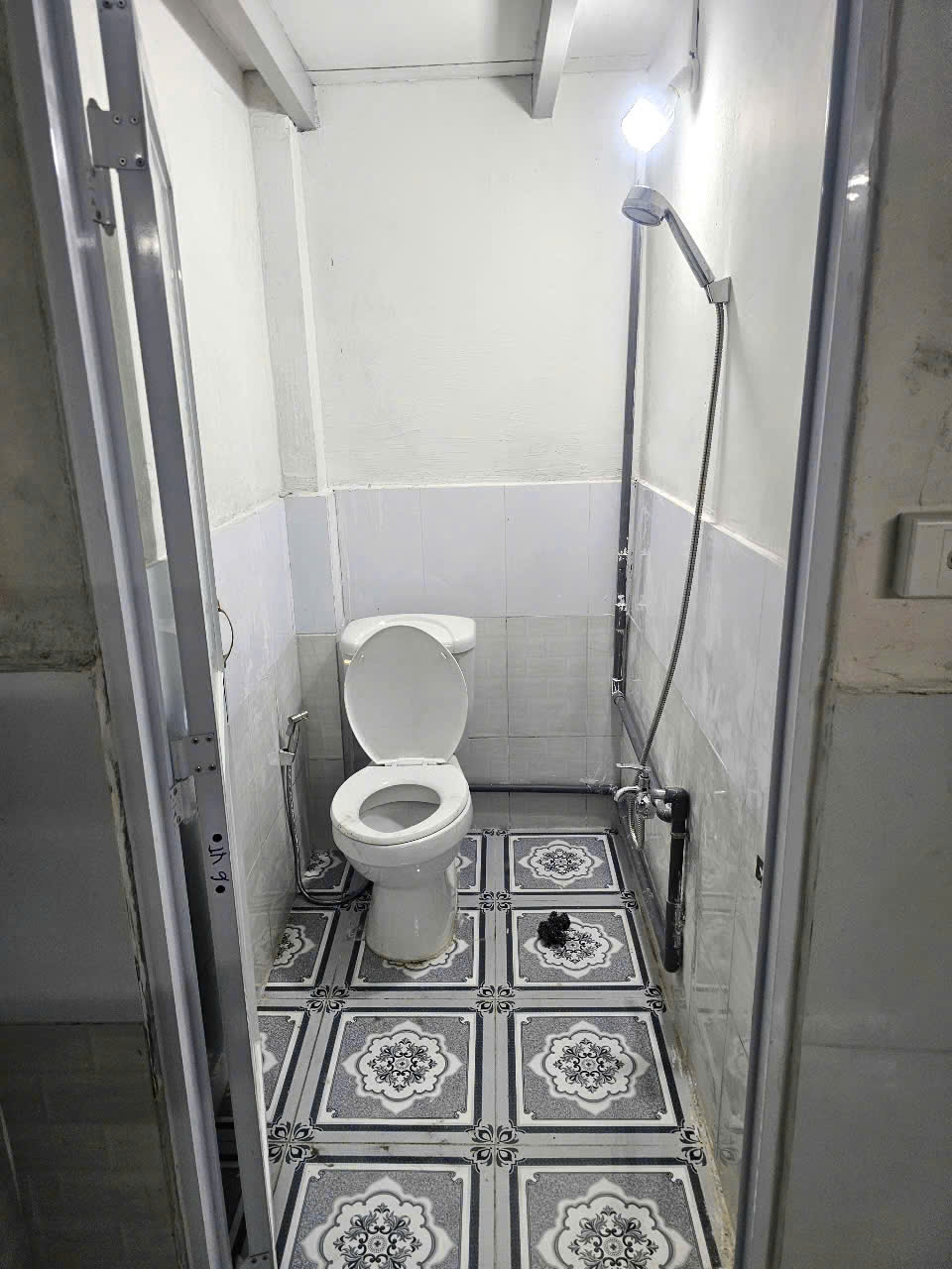 Dãy nhà trọ ấm cúng tại vị trí đẹp quận 7, TP. HCM Đảm bảo Đầu tư là sinh lời! - Ảnh 2