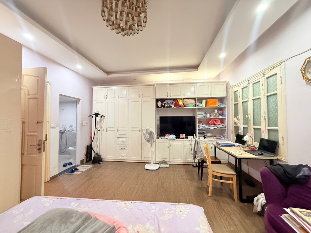 Bán nhà Đội Cấn, Ba Đình, 37m2, 5 tầng, Mt 5.6m, chỉ 9.15 tỷ - Ảnh 3