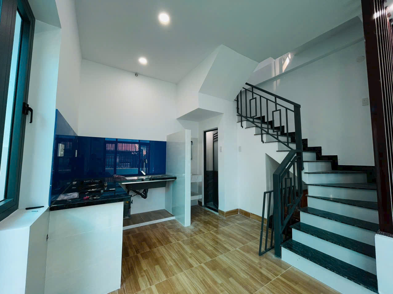 bán nhà đẹp Khu vực: vĩnh ngọc <br>Pháp lý: Sổ hồng riêng<br>Diện tích: 65.3m² ngang 6.38 Giá bán: - Ảnh chính
