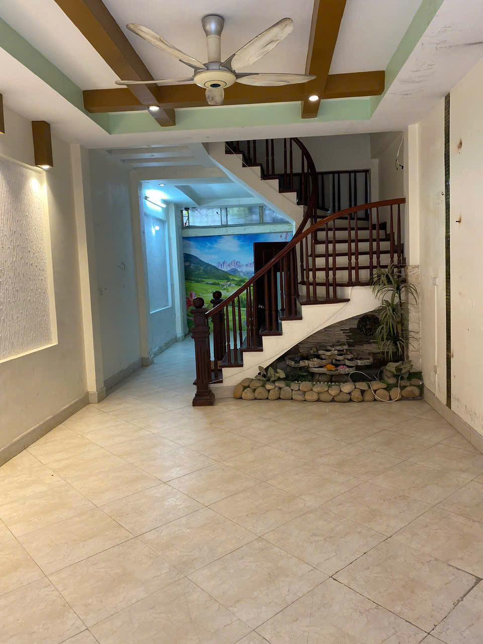 Cho thuê nhà ngõ ô tô thông - KD Thái Hà, quận Đống Đa 50m x 5T, 9PN5VS giá 24 triệu - Ảnh chính