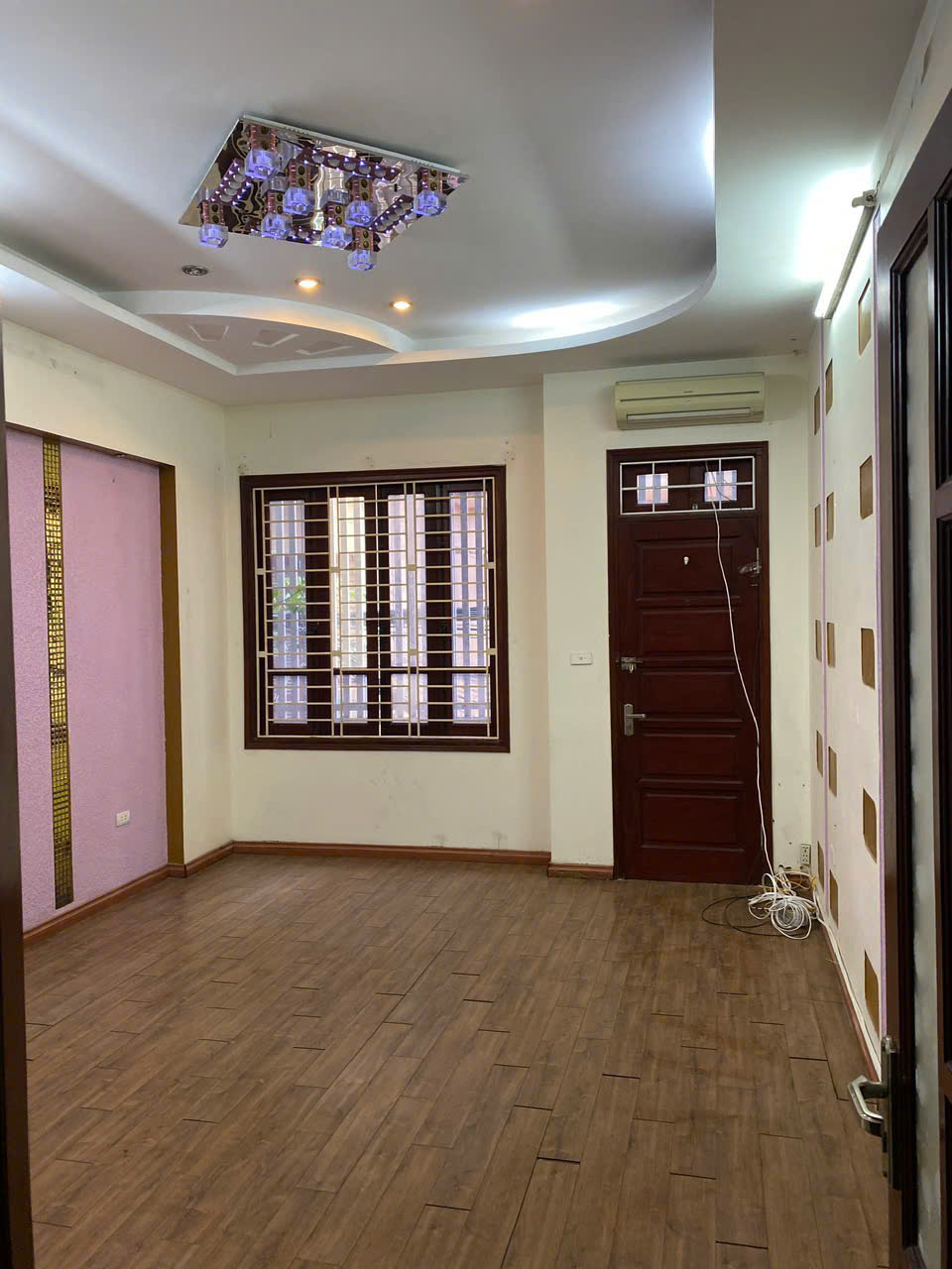 Cho thuê nhà ngõ ô tô thông - KD Thái Hà, quận Đống Đa 50m x 5T, 9PN5VS giá 24 triệu - Ảnh 1