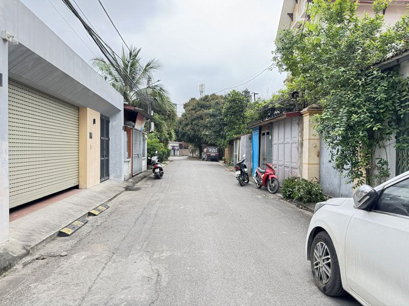 Bán Nhà 2 Tầng 161m2 Sân Vườn Tổ 12 Thạch Bàn – Ô tô Tránh, Gần Cổ Linh, Sổ Đỏ Lâu Dài - Ảnh chính