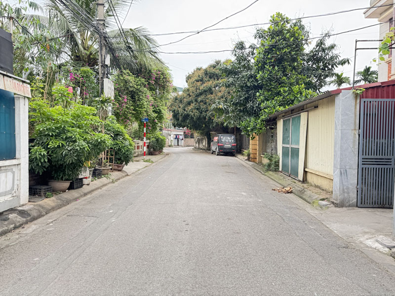 Bán Nhà 2 Tầng 161m2 Sân Vườn Tổ 12 Thạch Bàn – Ô tô Tránh, Gần Cổ Linh, Sổ Đỏ Lâu Dài - Ảnh 1