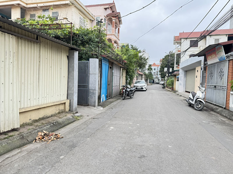 Bán Nhà 2 Tầng 161m2 Sân Vườn Tổ 12 Thạch Bàn – Ô tô Tránh, Gần Cổ Linh, Sổ Đỏ Lâu Dài - Ảnh 3