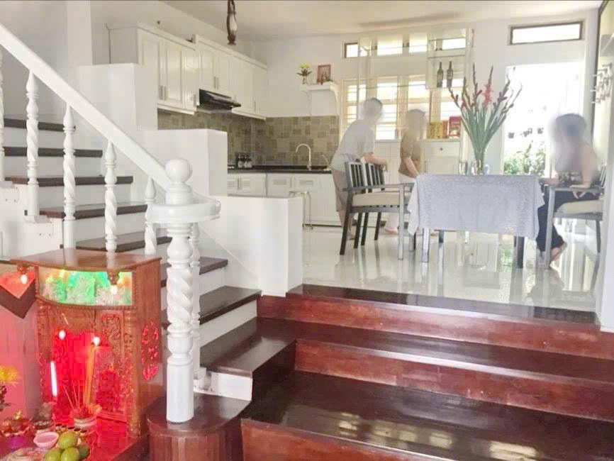 Mặt phố 90m2 - Giá 13 tỷ - 4 tầng - 4PN - Ngang 5m - Đường D4 - Quận 7 - Ảnh chính