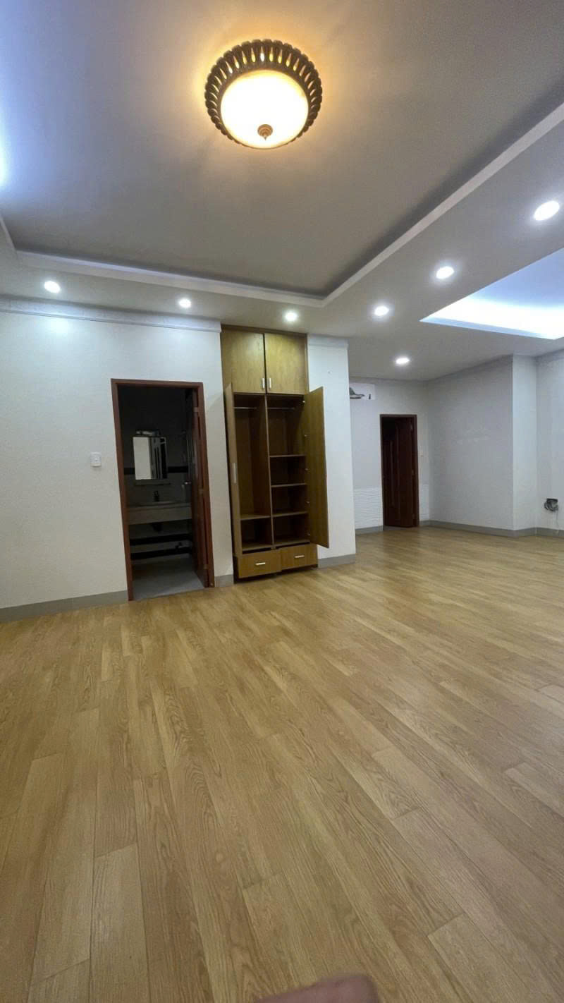 Bán nhà Biệt thự Lê Văn Sỹ - Trần Quang Diệu, Q3, DT: 9,2/12,5x19m, 7 T - 15PN, 49,5 tỷ - Ảnh 4