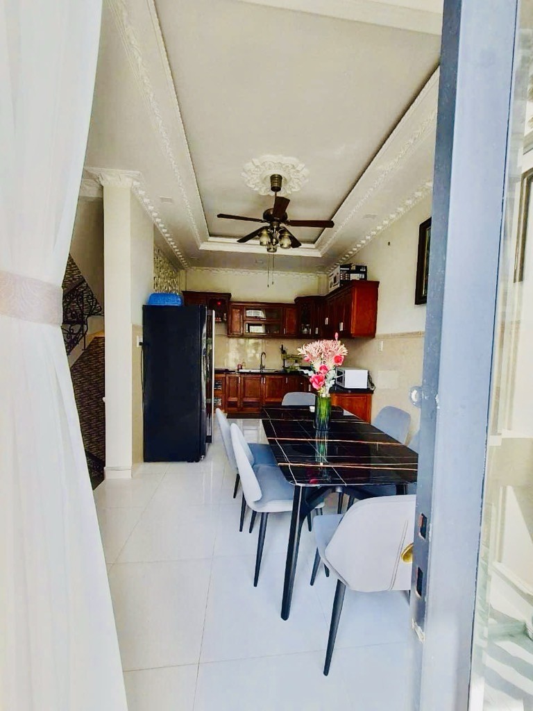 BIỆT THỰ LÔ GÓC QUẬN 7 - HUỲNH TẤN PHÁT - FULL NỘI THẤT Ý - 11 TỶ 8 - Ảnh 2