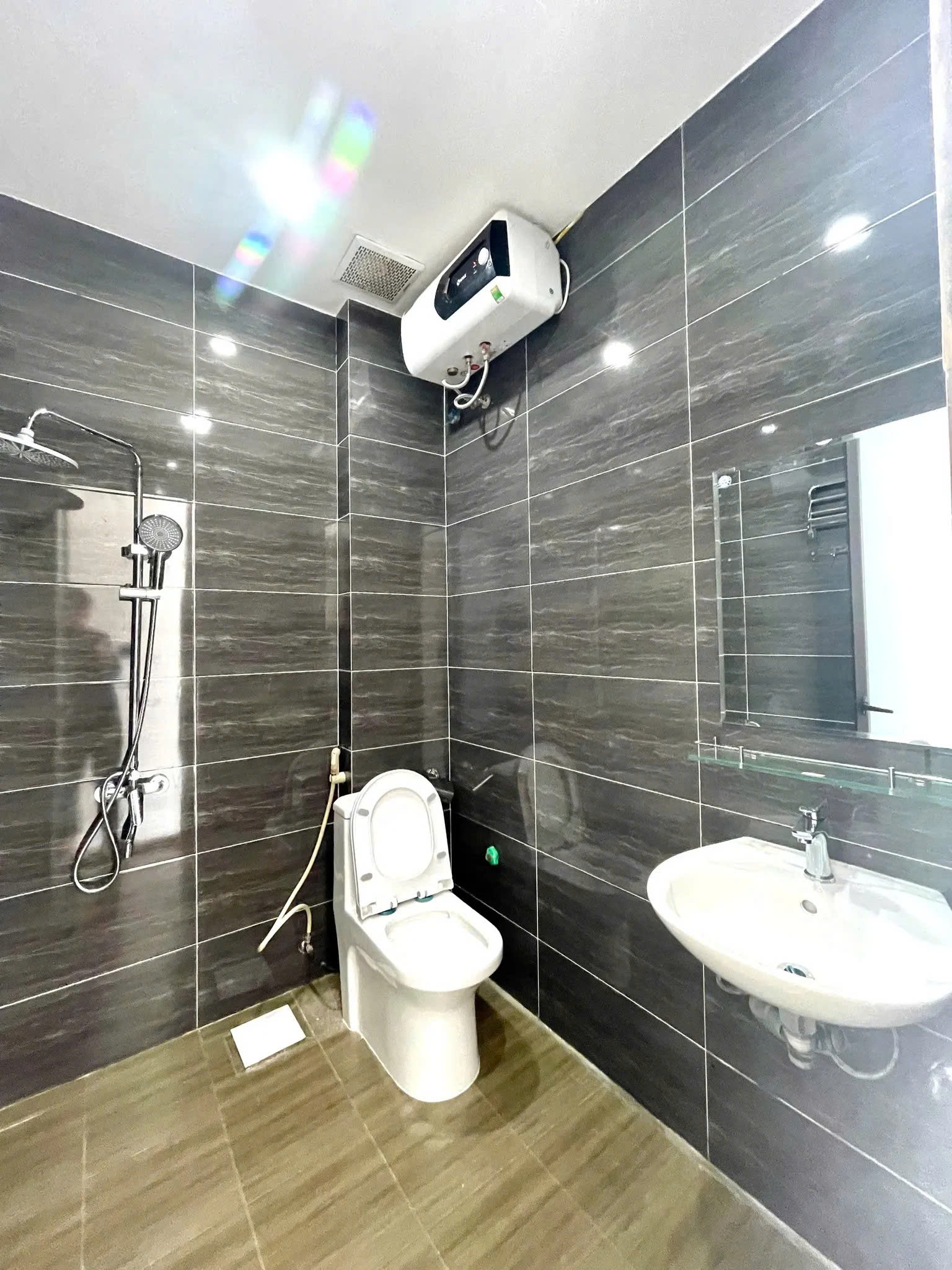 bán nhà  Hòa Bình 46m2  3 tầng. mặt tiền 3.2. giá  6.65 tỷ Đống Đa Hà Nội - Ảnh 2