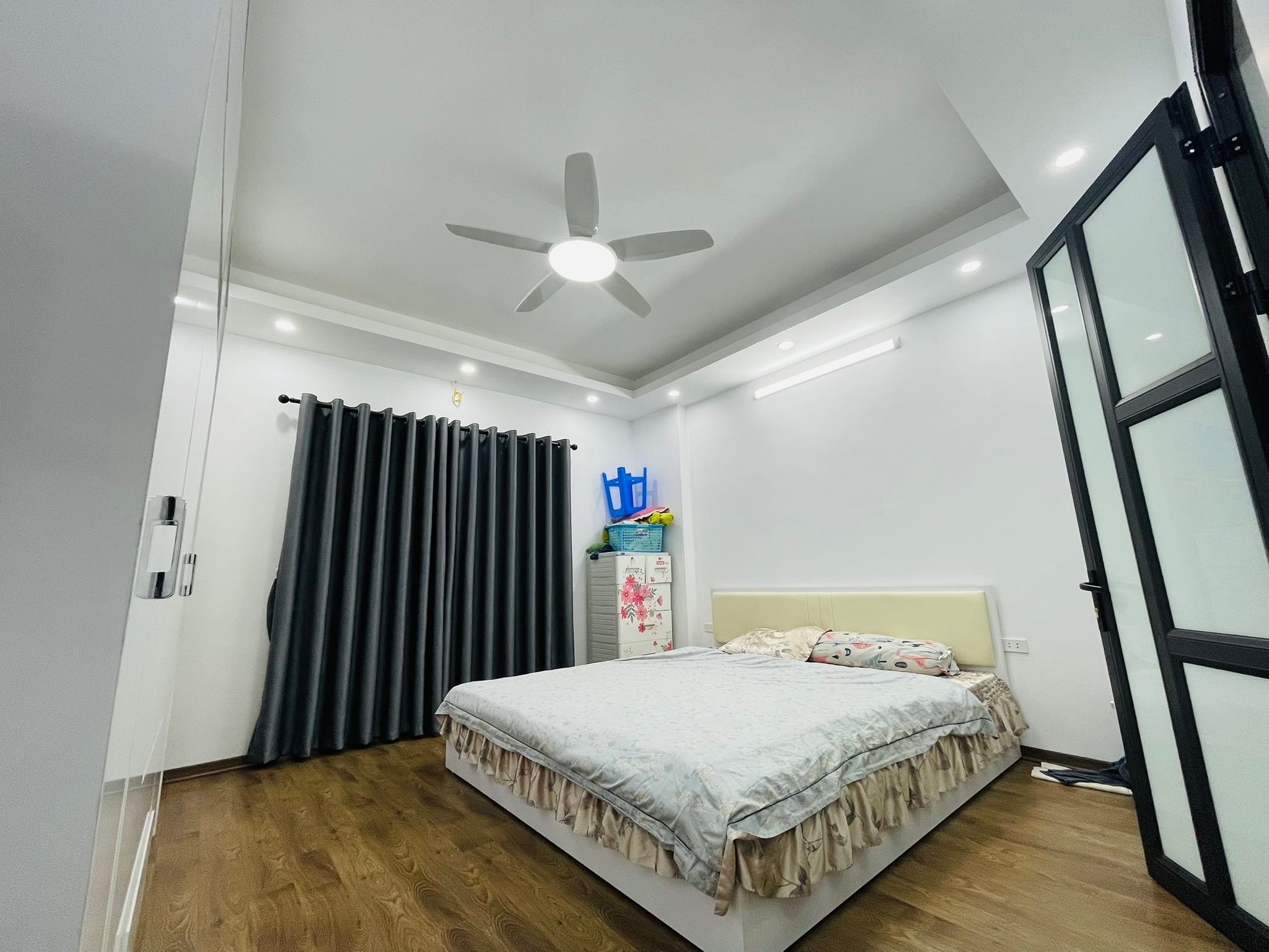 Bán Gấp Nhà Phố Nguyễn Văn Cừ, Bồ Đề, Long Biên, 30m2, 5 Tầng, 3 ngủ, full đồ, Ô Tô, - Ảnh 2