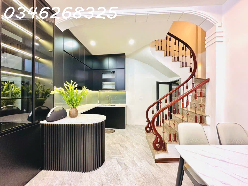 TRUNG TÂM ĐỐNG ĐA - NHÀ ĐẸP GẦN PHỐ - NỘI THẤT XỊN - 40M2 NHỈNH 8 TỶ - Ảnh 3
