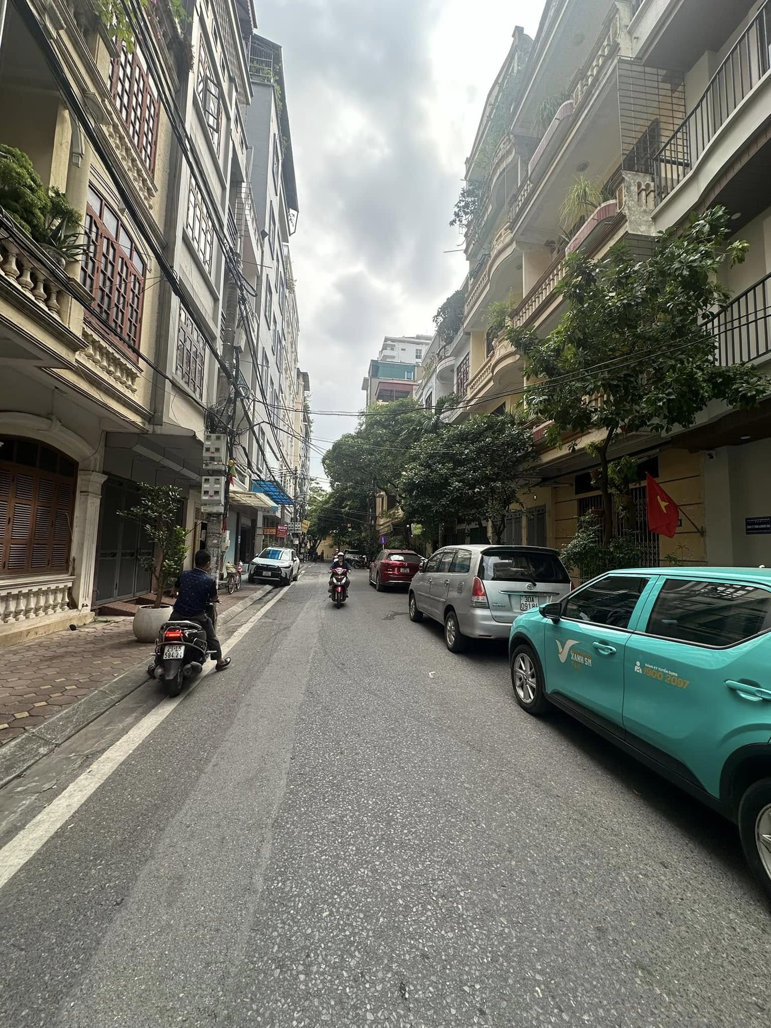 BÁN NHÀ 2 MẶT NGÕ THÔNG KINH DOANH - TRUNG TÂM ĐỐNG ĐA - ÔTÔ 7 CHỖ VÀO - TRƯỚC NHÀ Ô TÔ TRÁNH - - Ảnh chính