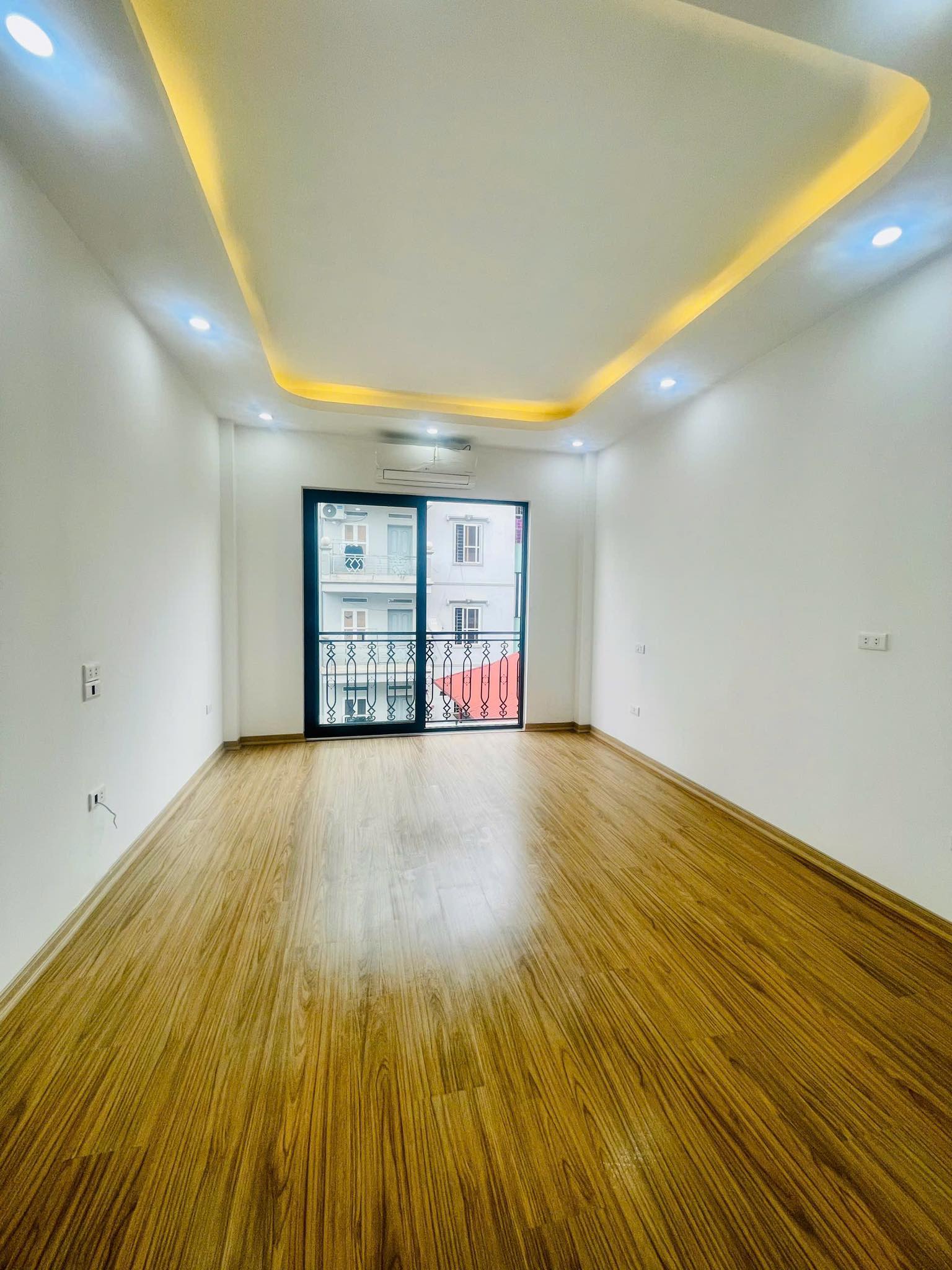 BÁN NHÀ 2 MẶT NGÕ THÔNG KINH DOANH - TRUNG TÂM ĐỐNG ĐA - ÔTÔ 7 CHỖ VÀO - TRƯỚC NHÀ Ô TÔ TRÁNH - - Ảnh 4