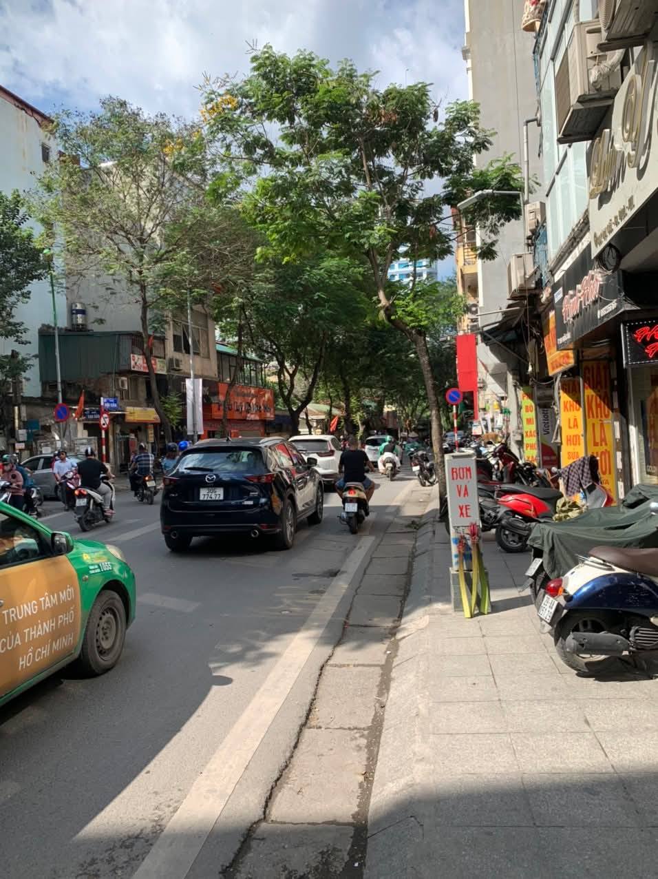 HƠN 12 TỶ - MẶT NGÕ PHỐ THÁI THỊNH, QUẬN ĐỐNG ĐA, DT 45M2, 5T, MẶT TIỀN ~6M, ÔTÔ ĐỖ CỬA, VỪA Ở VỪA - Ảnh 1