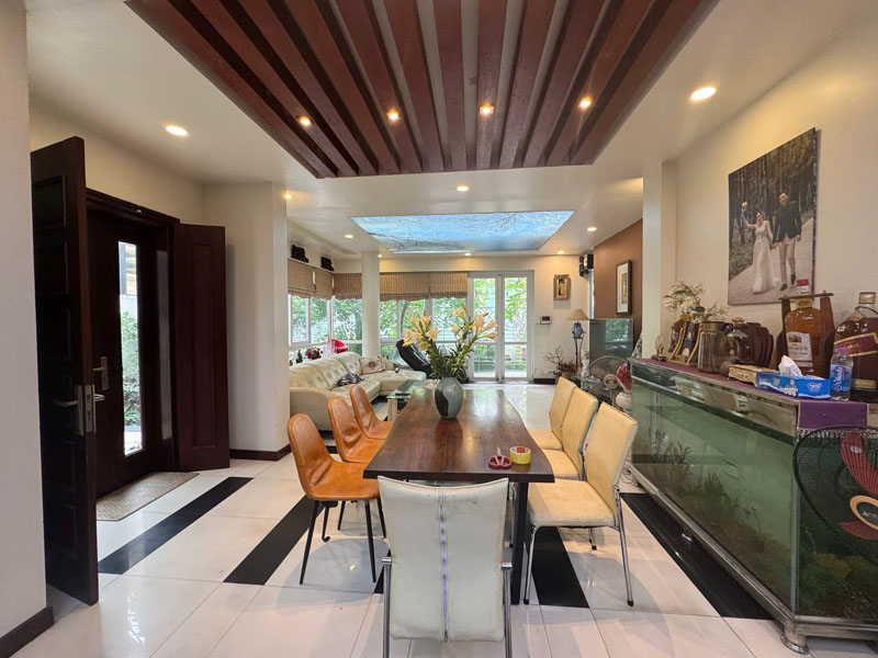 Biệt thự sân vườn 179m2 KĐT Sài Đồng - Mặt tiền 12,3m, Sát Hồ & Trường Nguyễn Bỉnh Khiêm! - Ảnh chính
