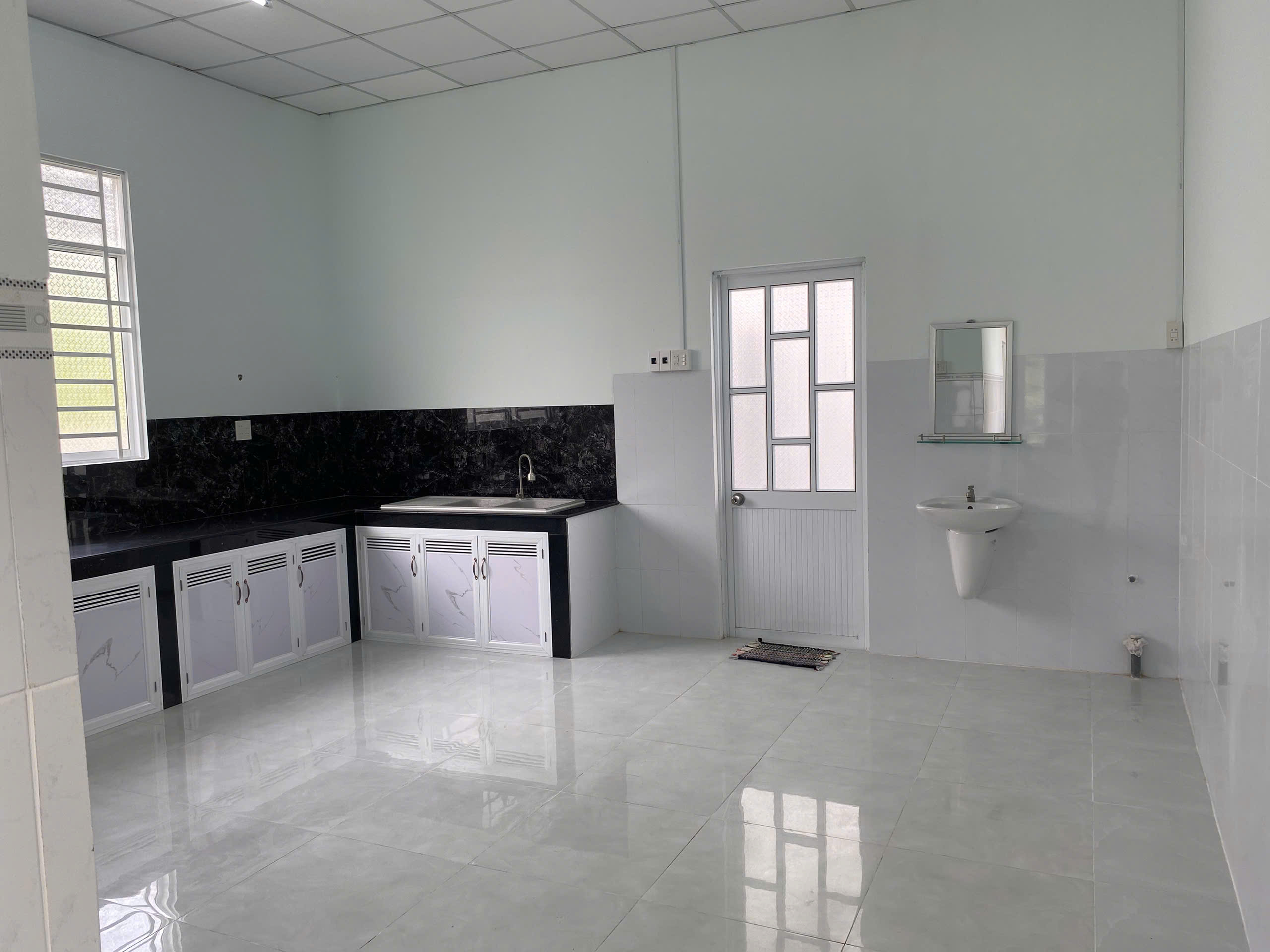 BÁN NHÀ HẺM TẠI PHƯỜNG 1 - TP TRÀ VINH, DT (6X25) GIÁ CHỈ 1.6 TỶ. LH:0985062787. - Ảnh chính