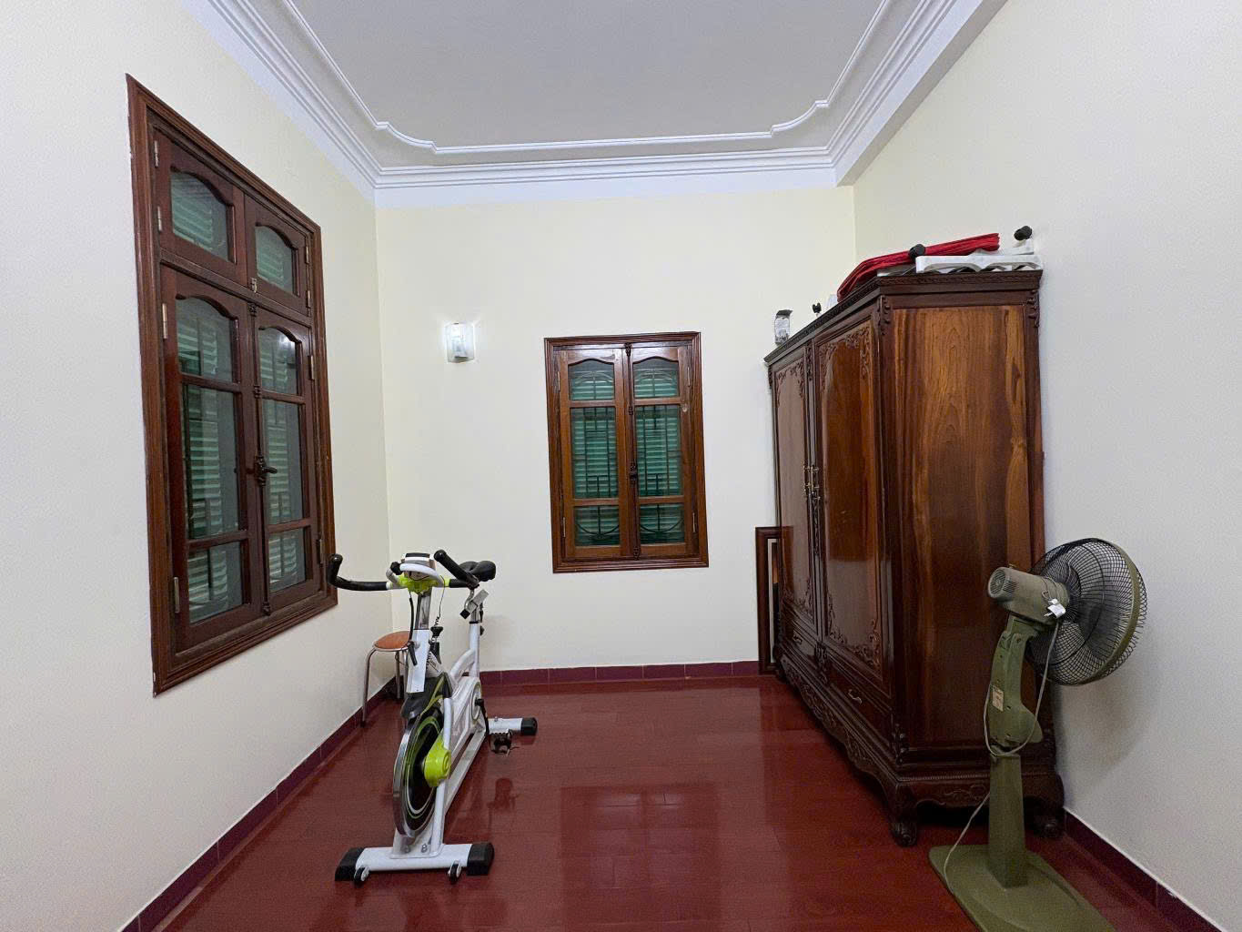 Cách phố Hoàng Quốc Việt 1 nhà, 4 tầng, lô góc, oto tránh 21 tỷ - Ảnh 2