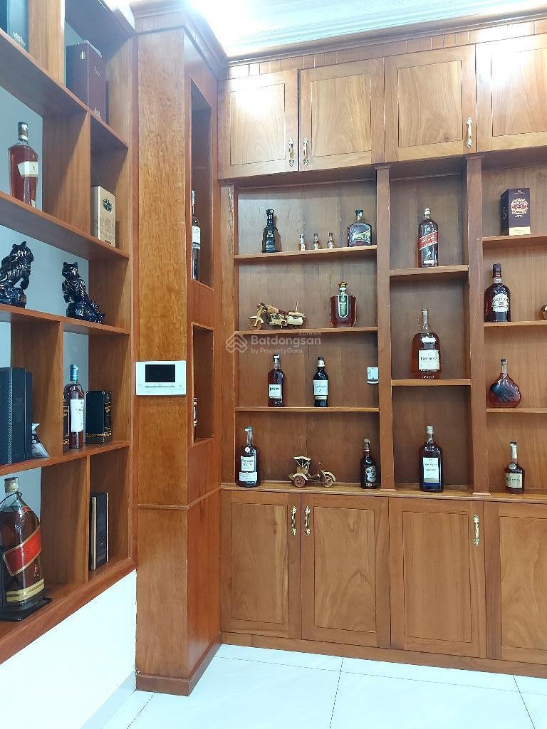 Nhà phố Hoàng Quốc Việt - 5 tầng BTCT có cả thang máy - full nội thất gỗ - chỉ với 9 tỷ - Ảnh 1