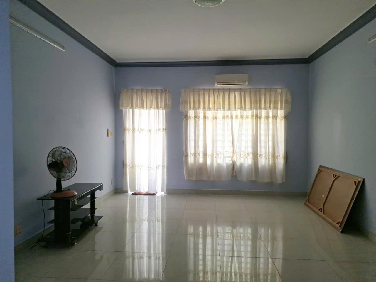 Nhà mặt phố 110m2 - Giá 15.5 tỷ - 4 tầng - 3PN - Đường D1 - Quận 7 - Ảnh 3