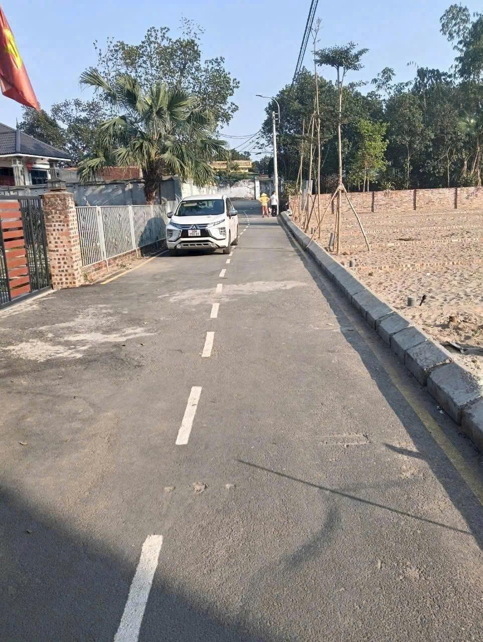 Bán lô siêu phẩm gần Ngã Tư Lục Quân đường thênh thang giá đầu tư nhỉnh 20tr - Ảnh 1