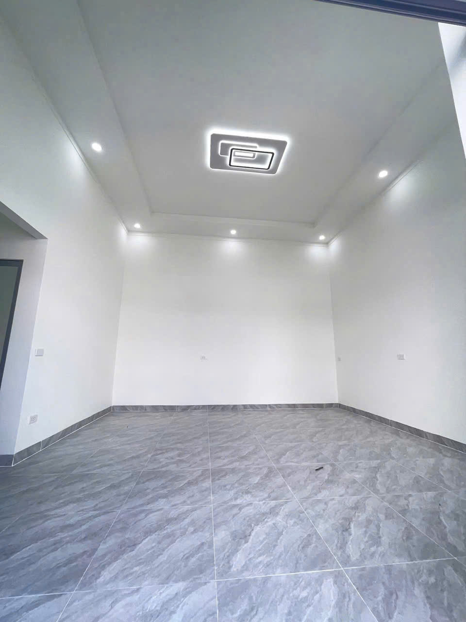 Bán nhà mới tinh P. Tân Mai, gần đường Lưu Văn Viết, chỉ 2tỷ850 - Ảnh 2