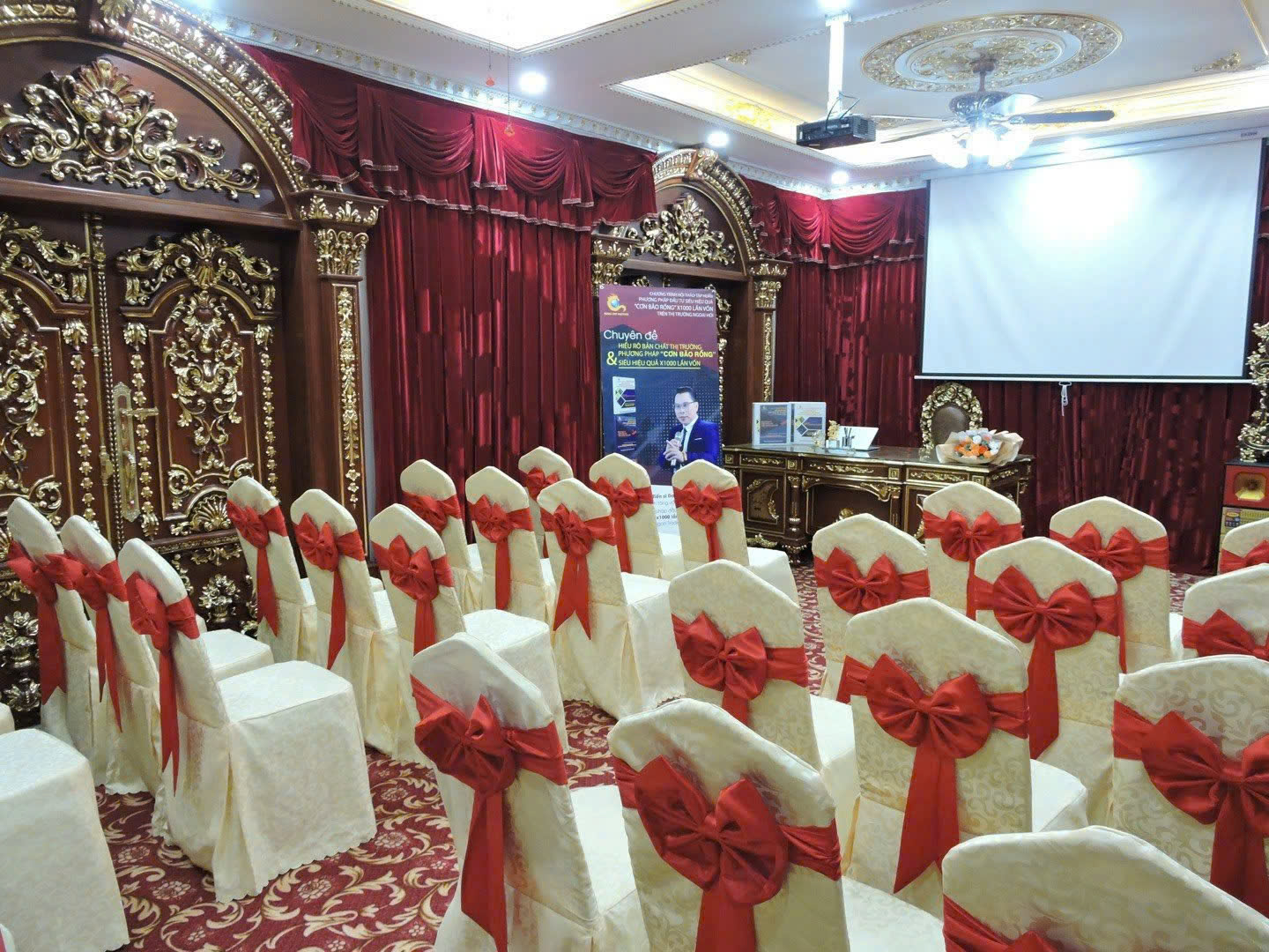 Biệt thự 5 lầu HXT thông Dương Quảng Hàm ngang 8m 180m2 tặng NT Vàng 24K hồ bơi 37.9 tỷ - Ảnh 3