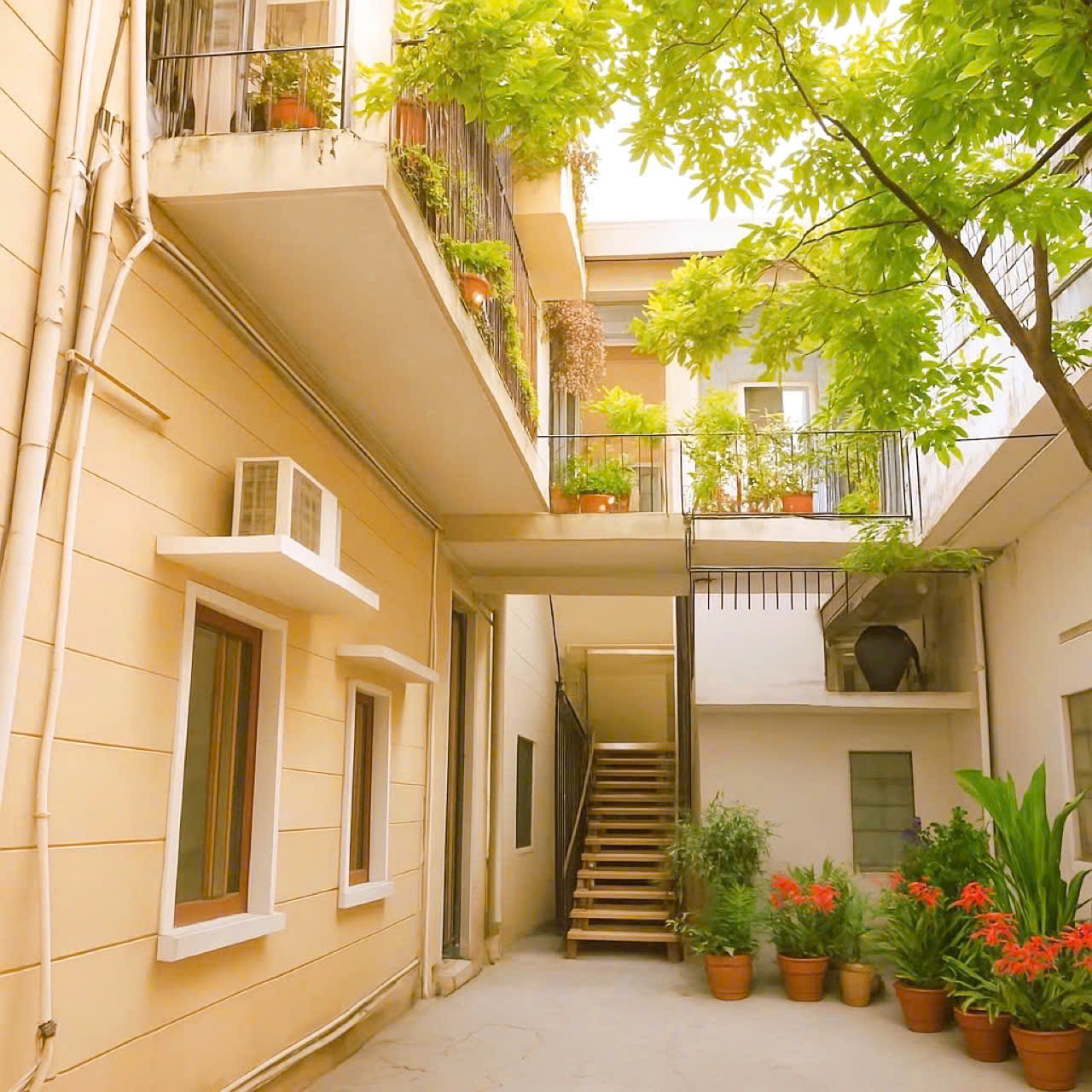 Bán nhà 3 Tầng Nguyễn Kiệm, Hẻm Xe hơi QUẬN PHÚ NHUẬN, DT 393 m2 , Giá 15 tỷ - Ảnh chính