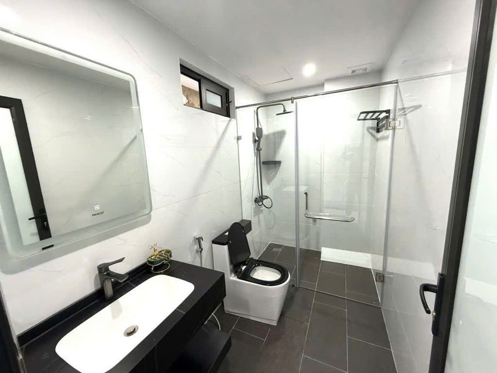SIÊU HIẾM, NHÀ MỚI NGỌC THỤY 50M, 6T, MT5M, GARA, 7 CHỖ THÔNG, THANG MÁY, ĐẦY ĐỦ NỘI THẤT. - Ảnh chính