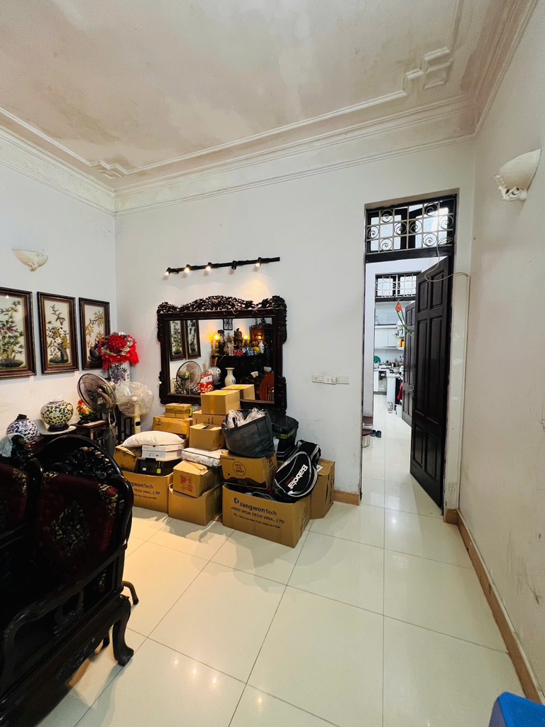 Bán nhà Láng, Đống Đa, ngõ ba gác, gần phố 77m2, 4 tầng, Mt 4.4m, chỉ 19.1 tỷ - Ảnh 1