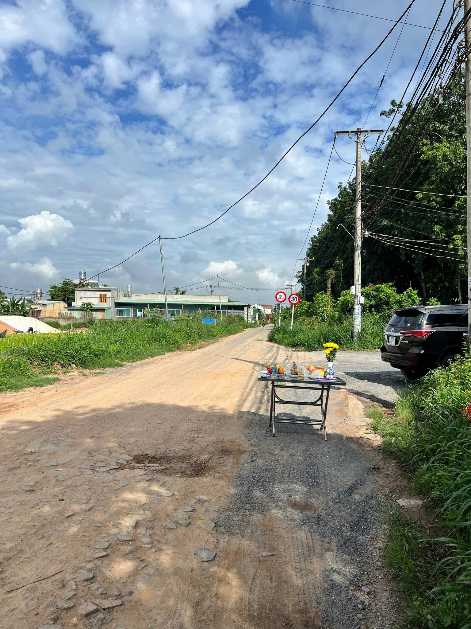 Bán đất mặt tiền Quảng Tiến 27, giá 1,25 tỷ, cách chợ Trà Cổ 1km - Ảnh 1
