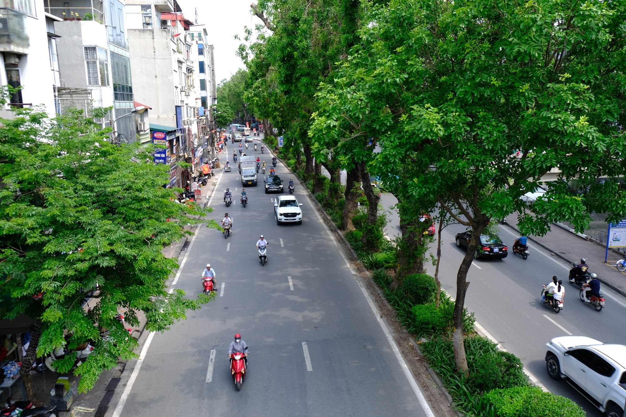 Bán nhà Láng, Đống Đa, ngõ ba gác, gần phố 77m2, 4 tầng, Mt 4.4m, chỉ 19.1 tỷ - Ảnh chính