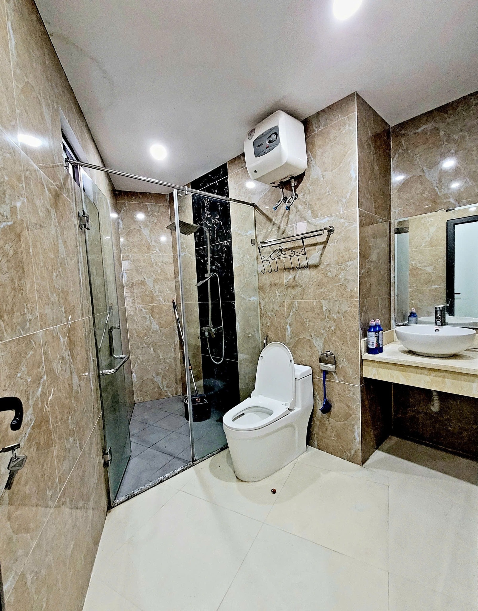 Cho thuê nhà đẹp, ngõ thông Hồ Tùng Mậu - Cầu Giấy 35m x 5T, 4PN4VS giá 14 triệu - Ảnh 2